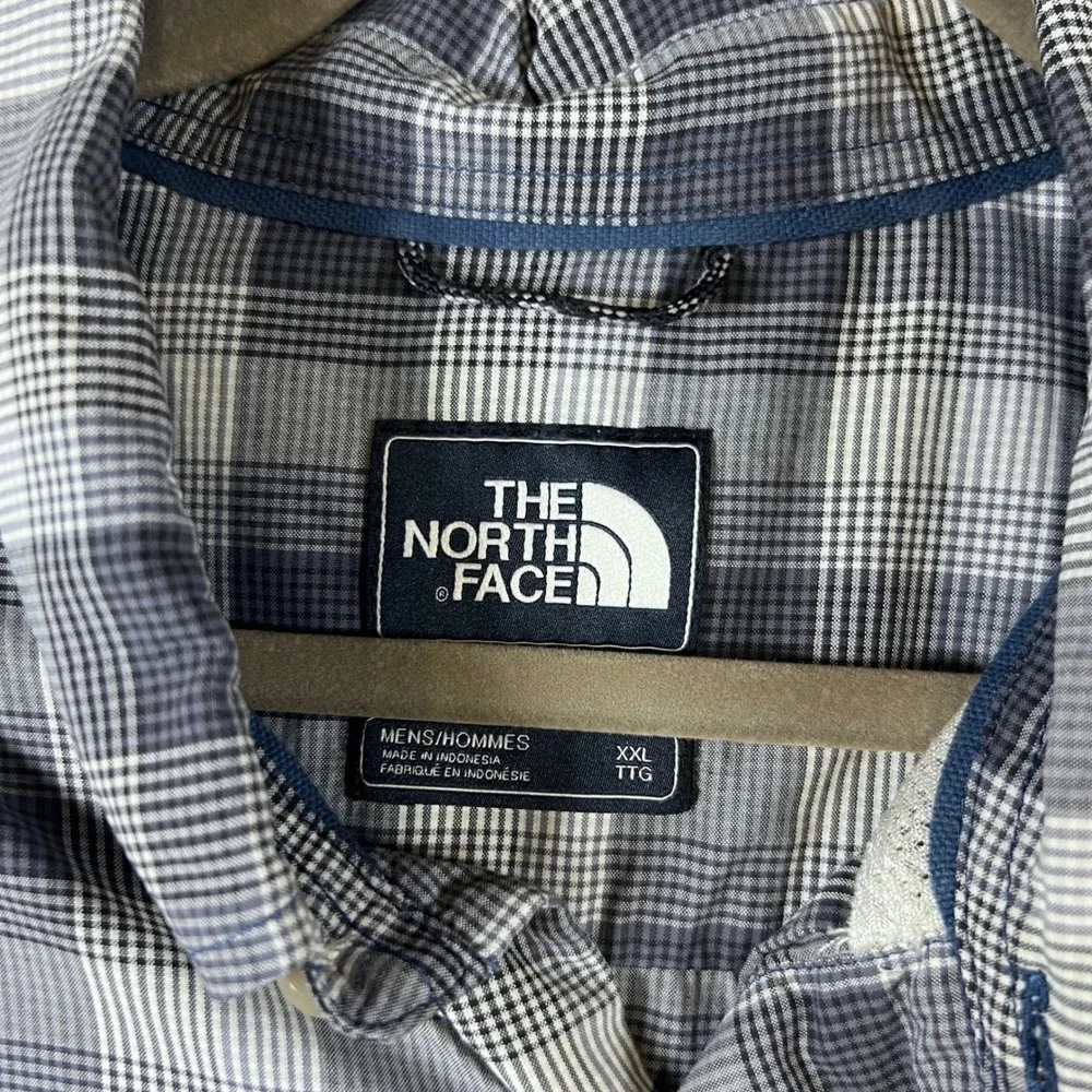 The North Face Mens XXL Blue Plaid Nylon Short Sleeve Button Down Hiking Shirt